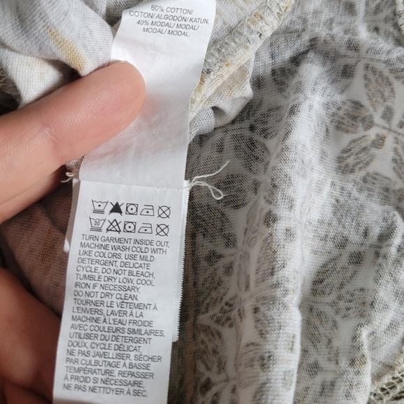 Lucky Brand Floral Paisley Multipattern Tie Front V Split Neckline Shirt - Picture 6 of 8